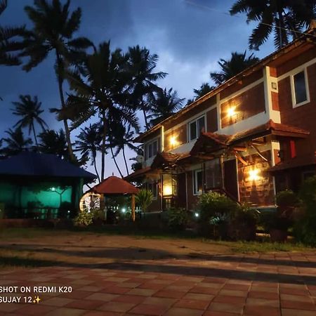 Glucklich Beach Cottages Kundapur Esterno foto